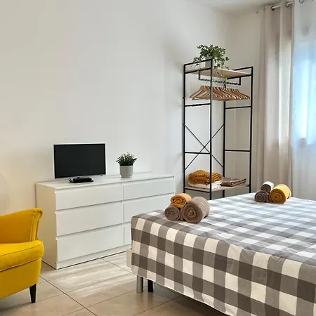 Vista Panoramica Sui Monti Tra Milano E Lecco דירה Cassago Brianza